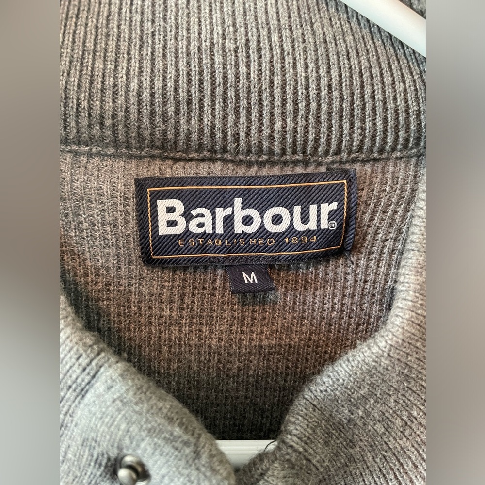 Barbour half puffer vest. 100% cotton. - Picture 3 of 4